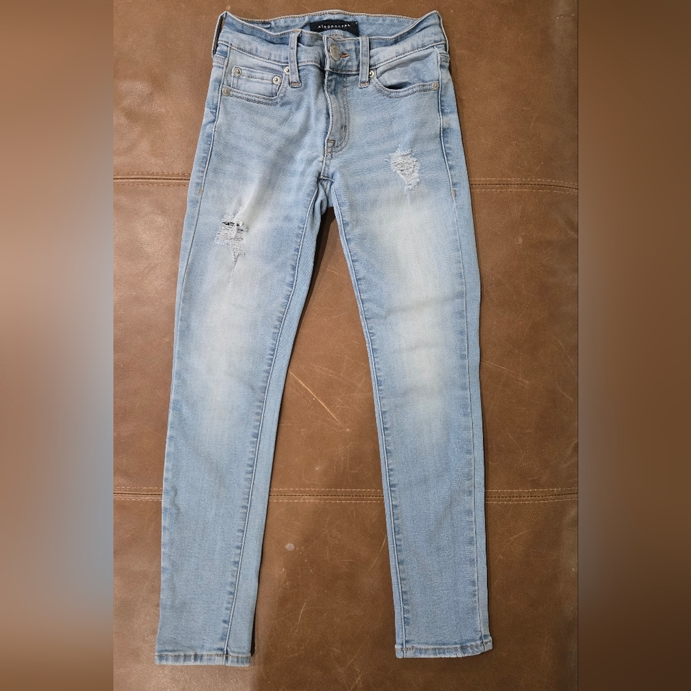 Aeropostal Lightly Distressed Skinny Jeans